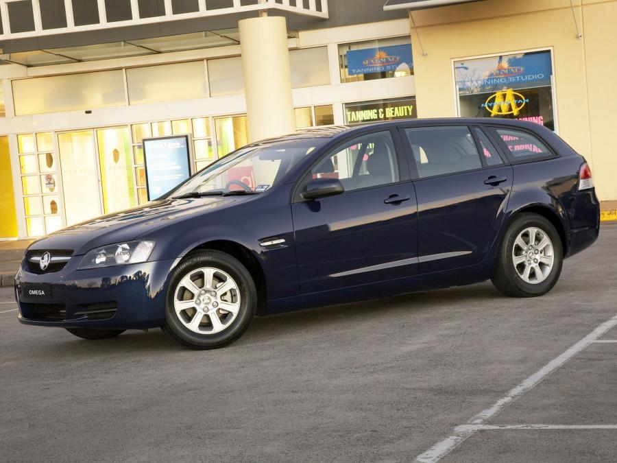  Holden Commodore Omega Sportwagon 2008 года  (фото 12 из 12)